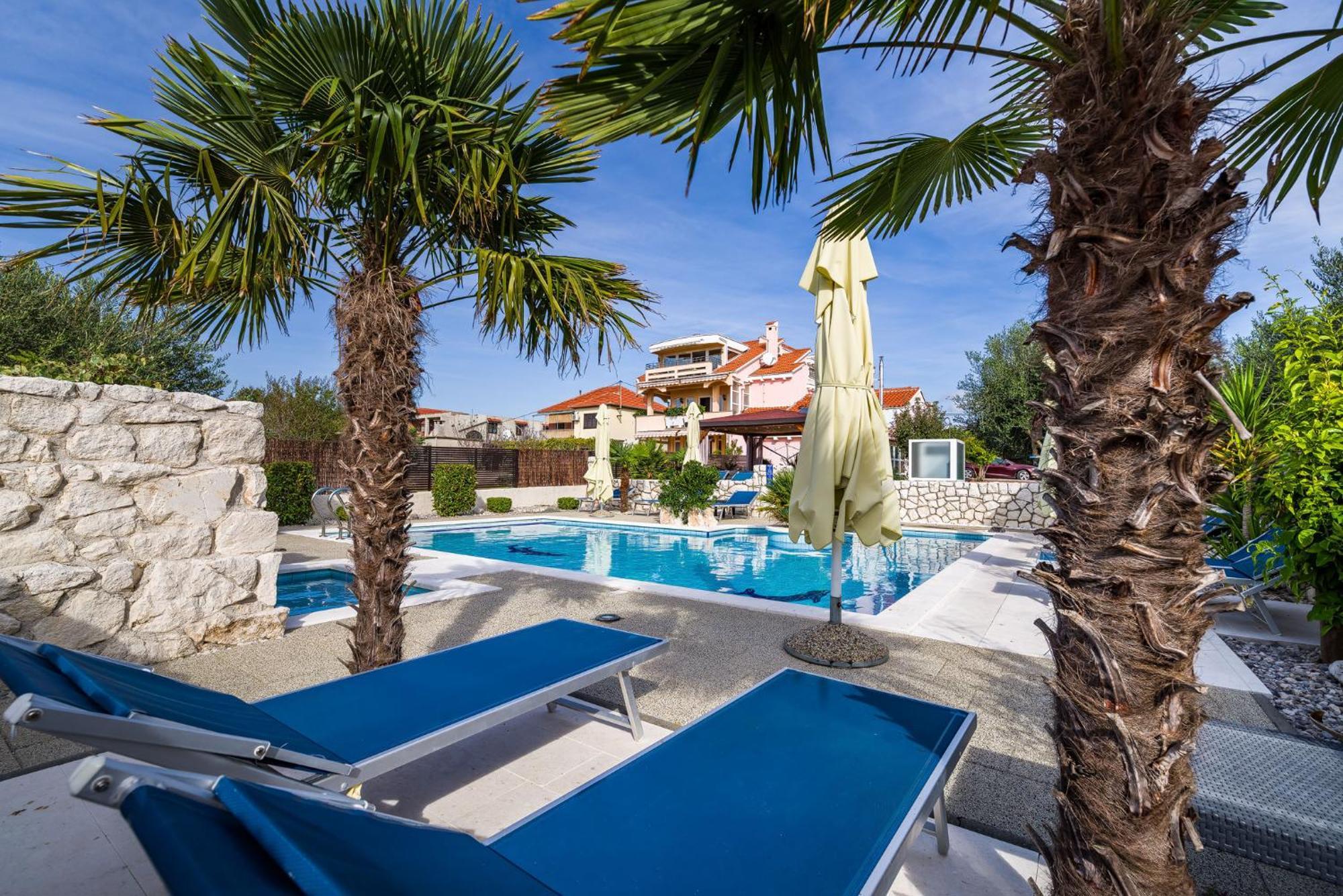 Villa Dalmatina Zadar Mit Pool Exteriör bild