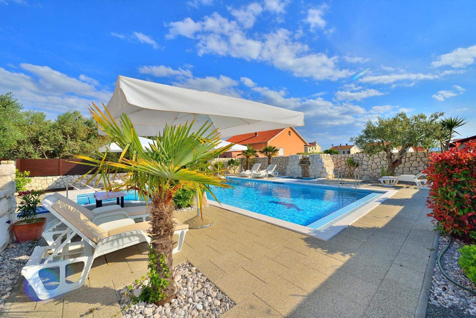 Villa Dalmatina Zadar Mit Pool Exteriör bild
