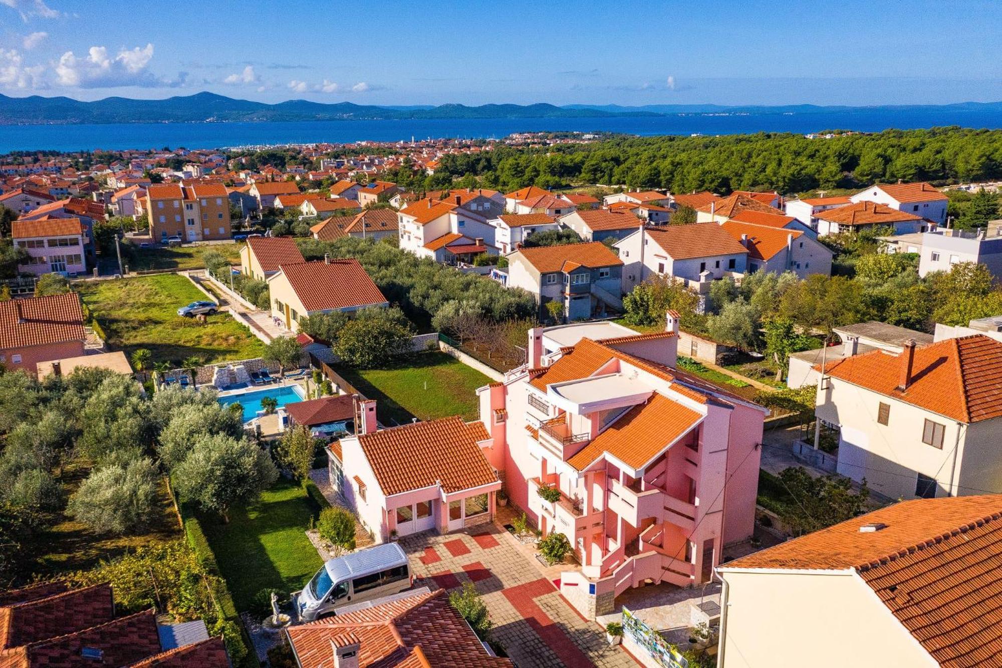 Villa Dalmatina Zadar Mit Pool Exteriör bild